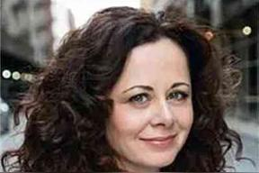 杰拉尔丁&middot;休斯